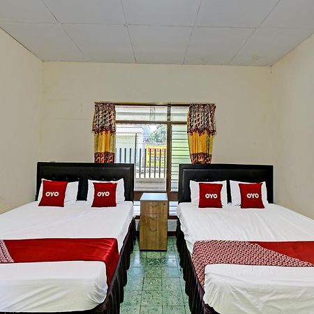Oyo 90443 Hotel New Kartika In Cilopadang ภายนอก รูปภาพ
